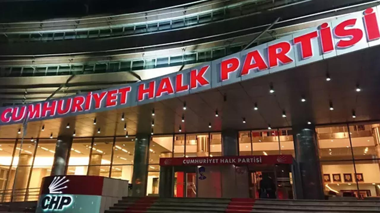 CHP’de Olağanüstü Kurultay: Özgür Özel tek aday