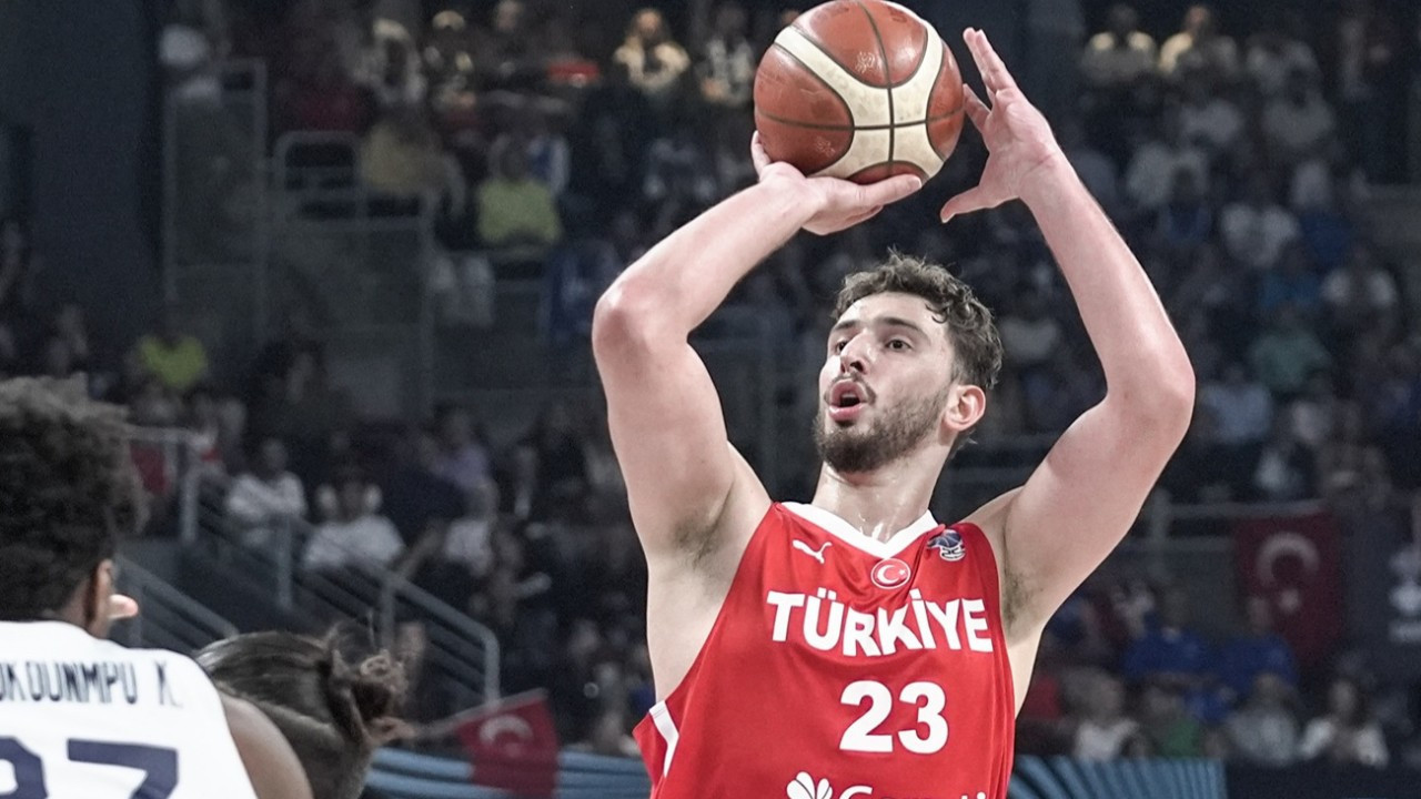 Türkiye’nin yıldızı EuroBasket'te tarih yazıyor! Alperen Şengün'ün kariyeri nasıl başladı? Alperen Şengün kimdir? Alperen Şengün nereli? Kariyeri, yaşı...