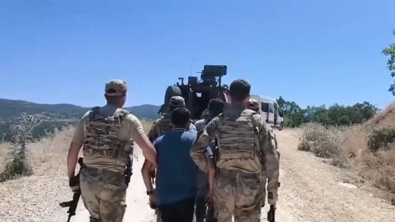 Diyarbakır'da uyuşturucu operasyonu! 269 kilo esrar ele geçirildi