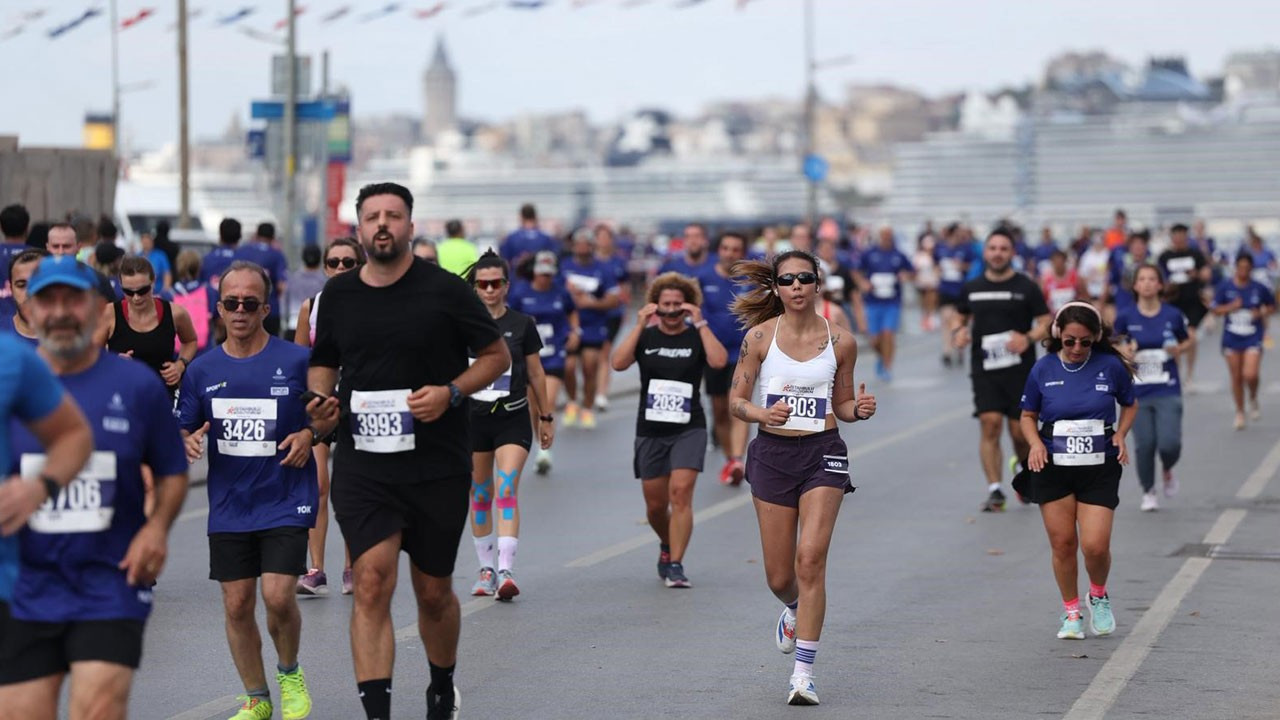 Üsküdar’da 4 bin 500 koşucu “İstanbul’u Koşuyorum” etabında buluştu