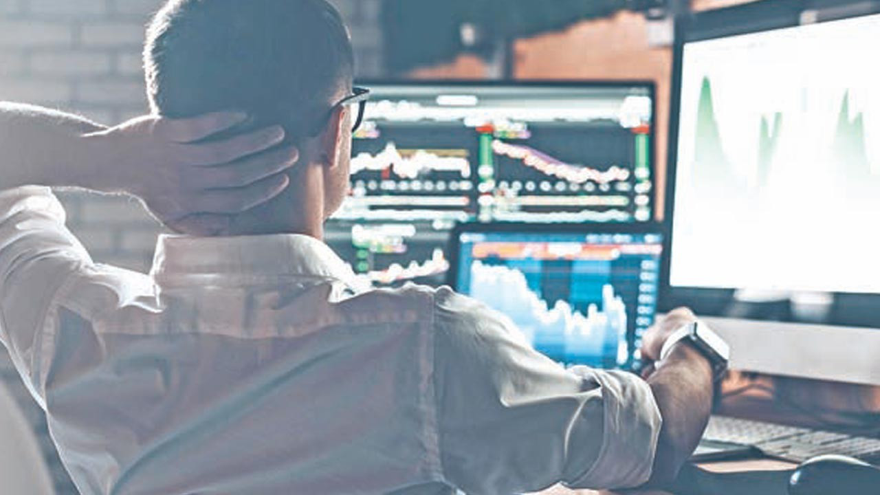 Kurultay davası ertelendi piyasalar nefes aldı