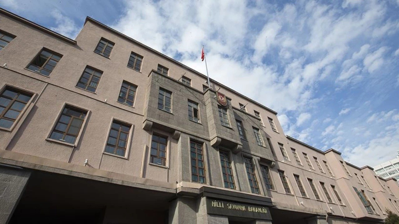 Ankara semalarında düşürülen İHA sonrası MSB'den iki ülkeye uyarı