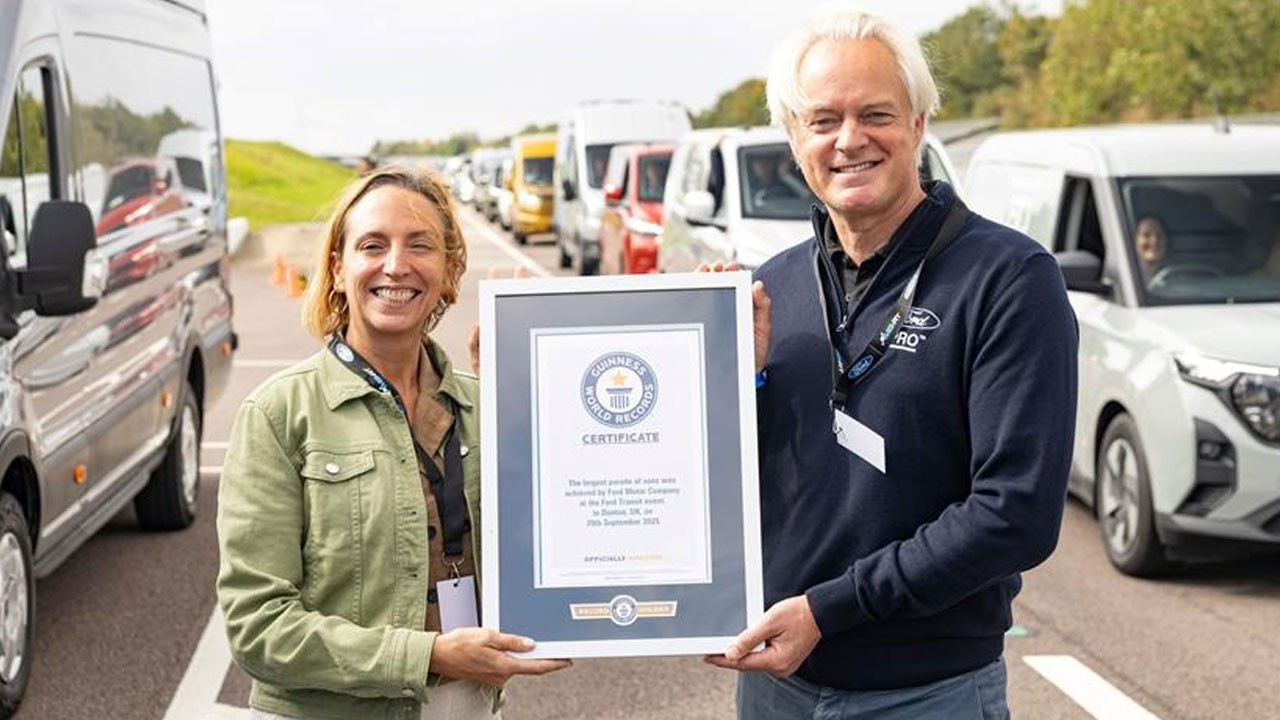 Ford Transit 60. yılında "Dünyanın En Büyük Ticari Araç Konvoyu" rekorunu kırdı