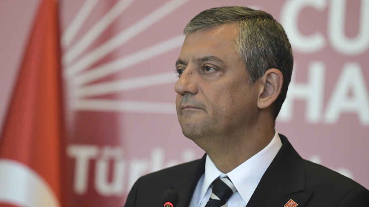 Son dakika: AK Parti'den Özgür Özel hakkında suç duyurusu!