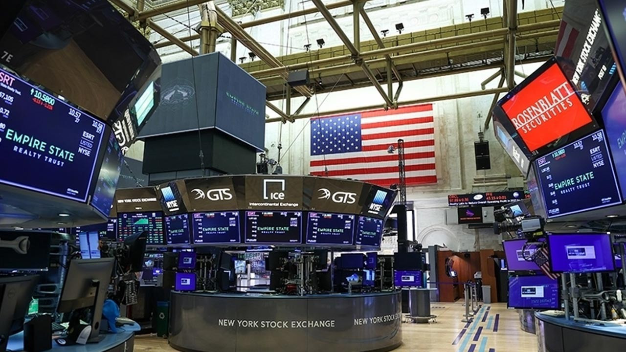 New York borsası karışık seyirle açıldı
