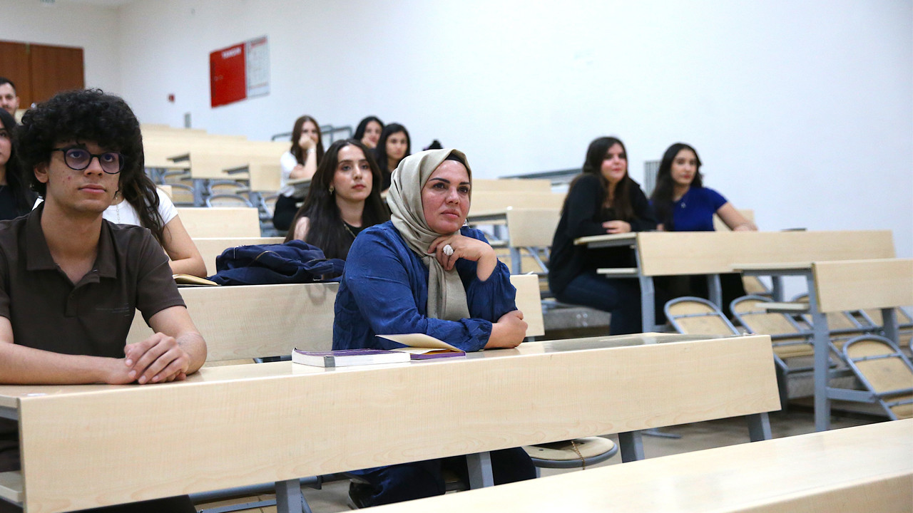 'Avukat mı olacak' diyip okutmadılar, 33 yıl sonra hayalini gerçekleştirdi