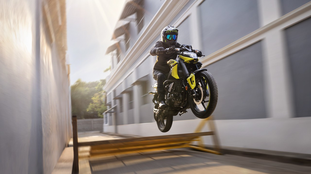 Genç sürücüler için yeni deneyim: Kuralkan, Pulsar N125’i Türkiye’ye getirdi