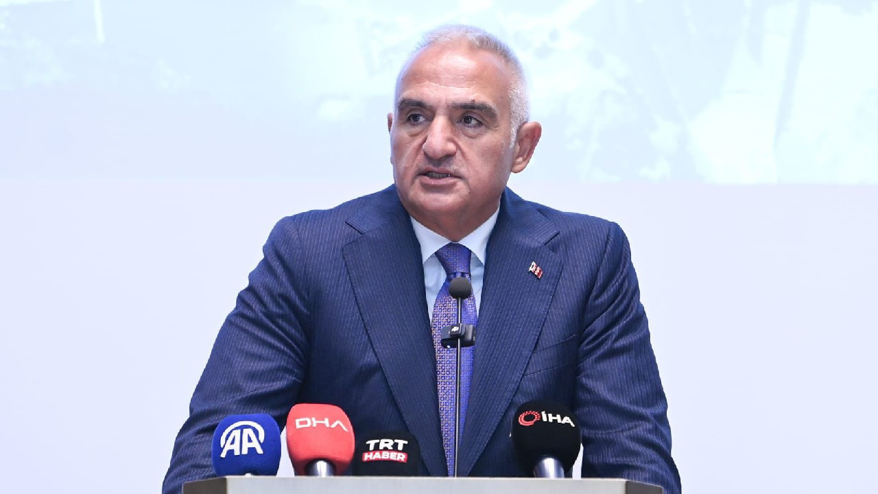 Ersoy: İstanbul'a 9 ayda 13.5 milyon turist geldi