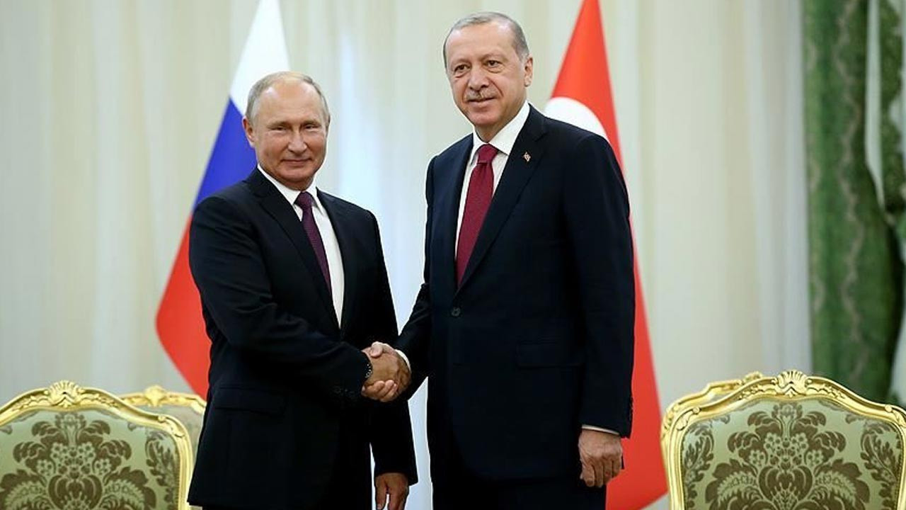 Son dakika: Cumhurbaşkanı Erdoğan, Putin ile görüştü