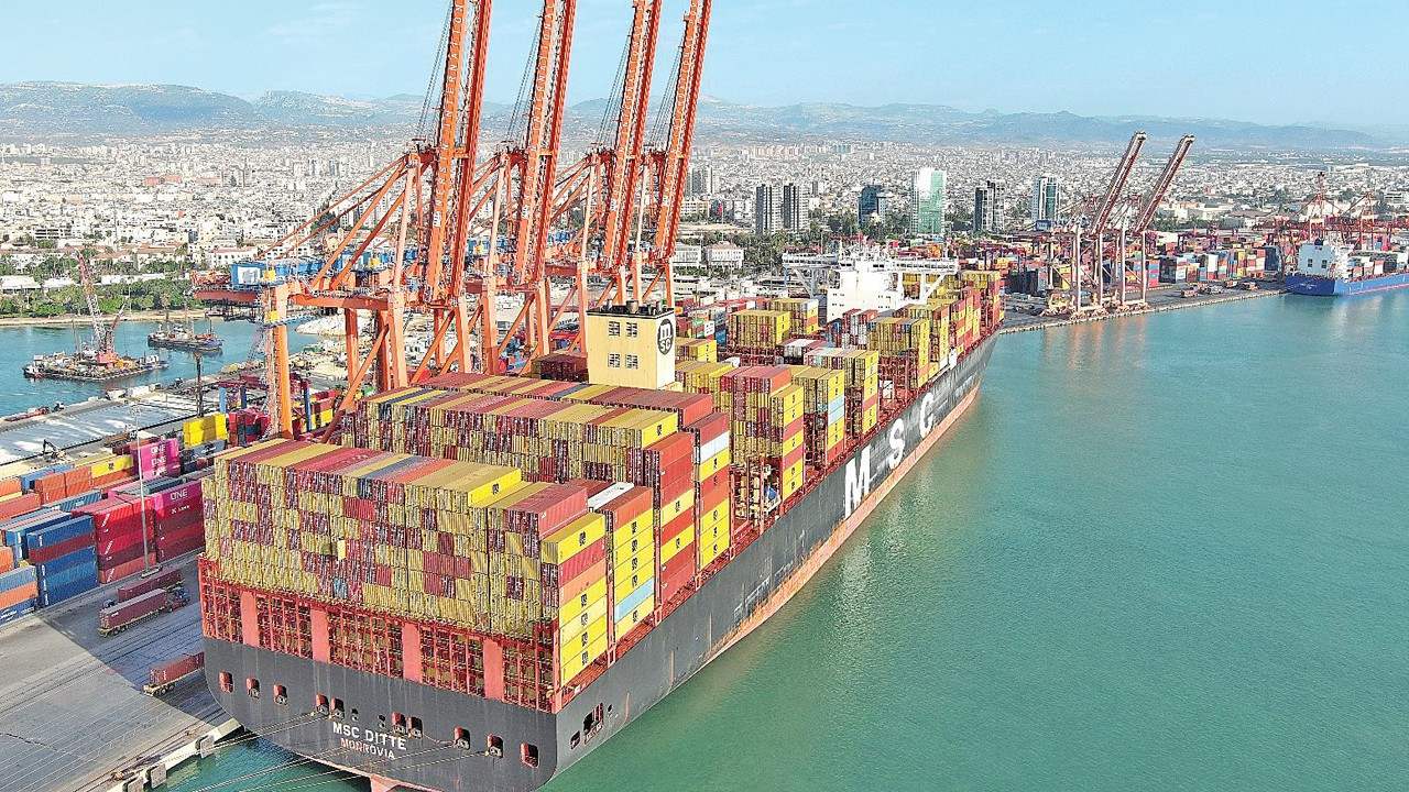 MIP, yeni terminalin ilk gemisini karşıladı