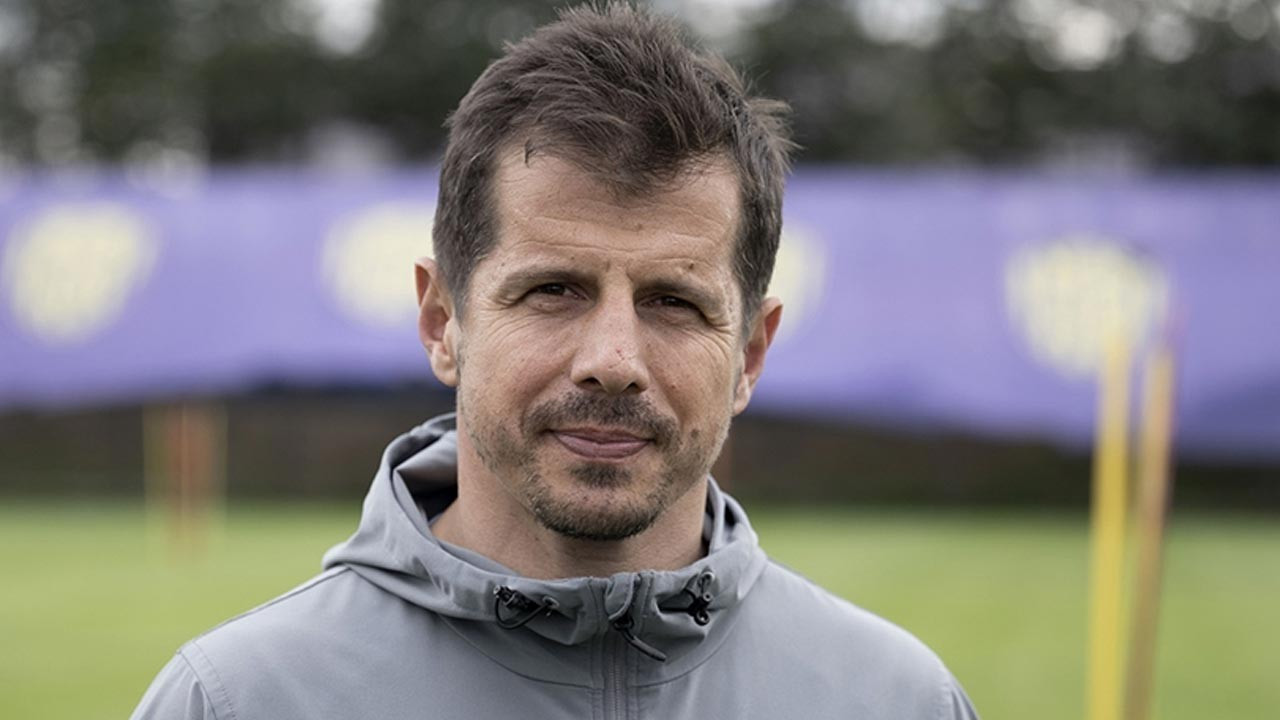 Emre Belözoğlu'nun Antalyaspor ile yolları ayrıldı