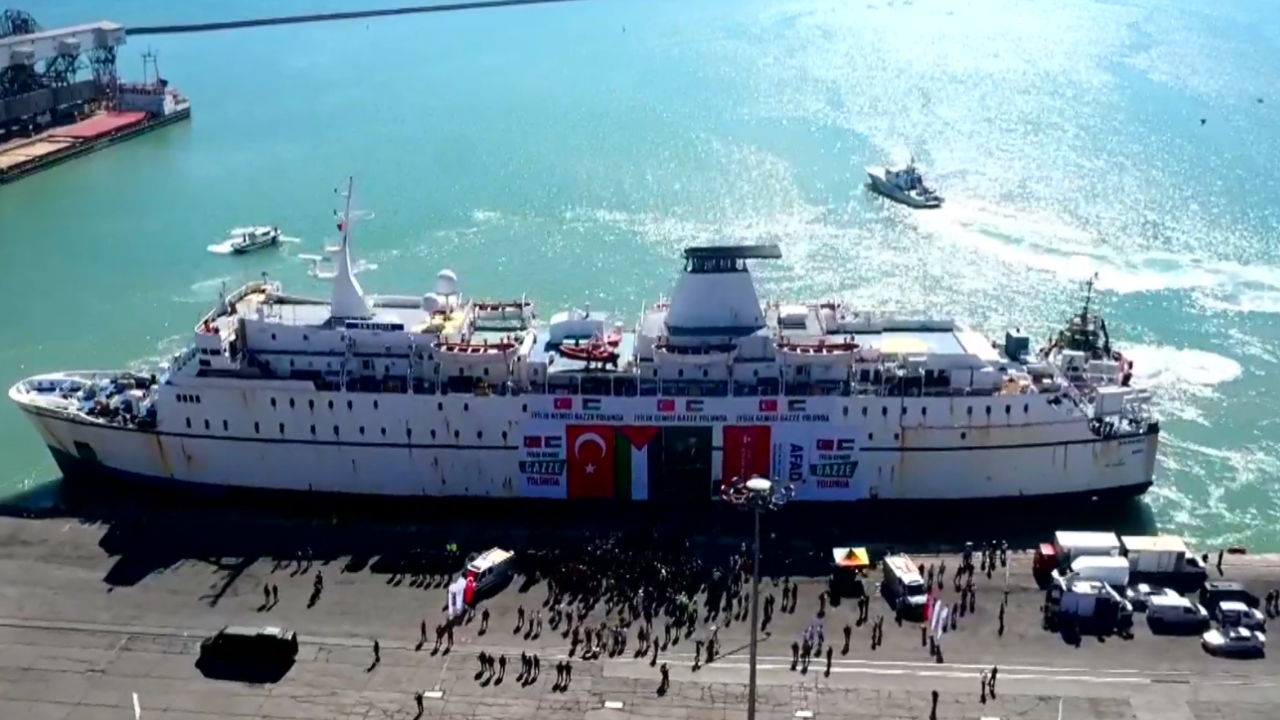 Gazze'ye 17. yardım gemisi Mersin'den yola çıkıyor