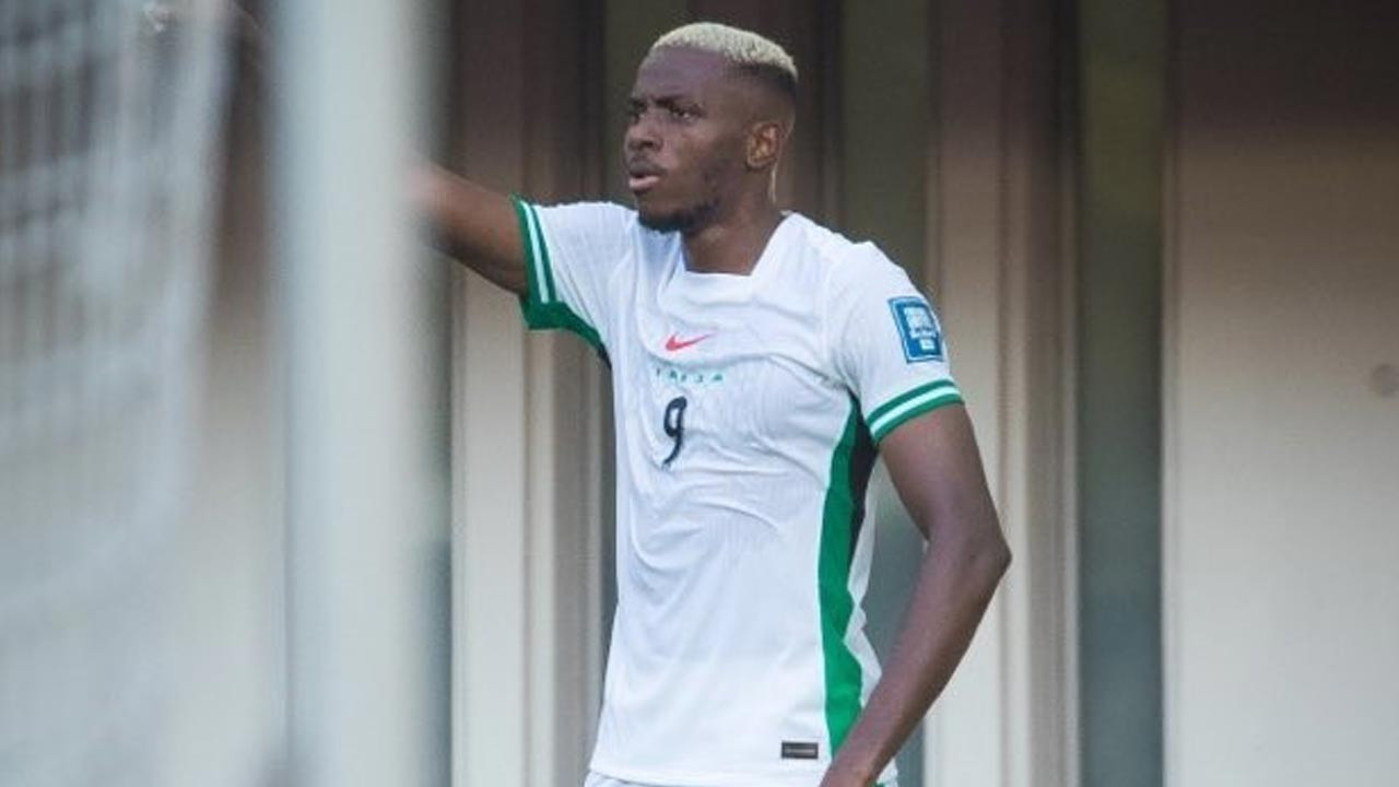 Victor Osimhen Nijerya'da şov yaptı