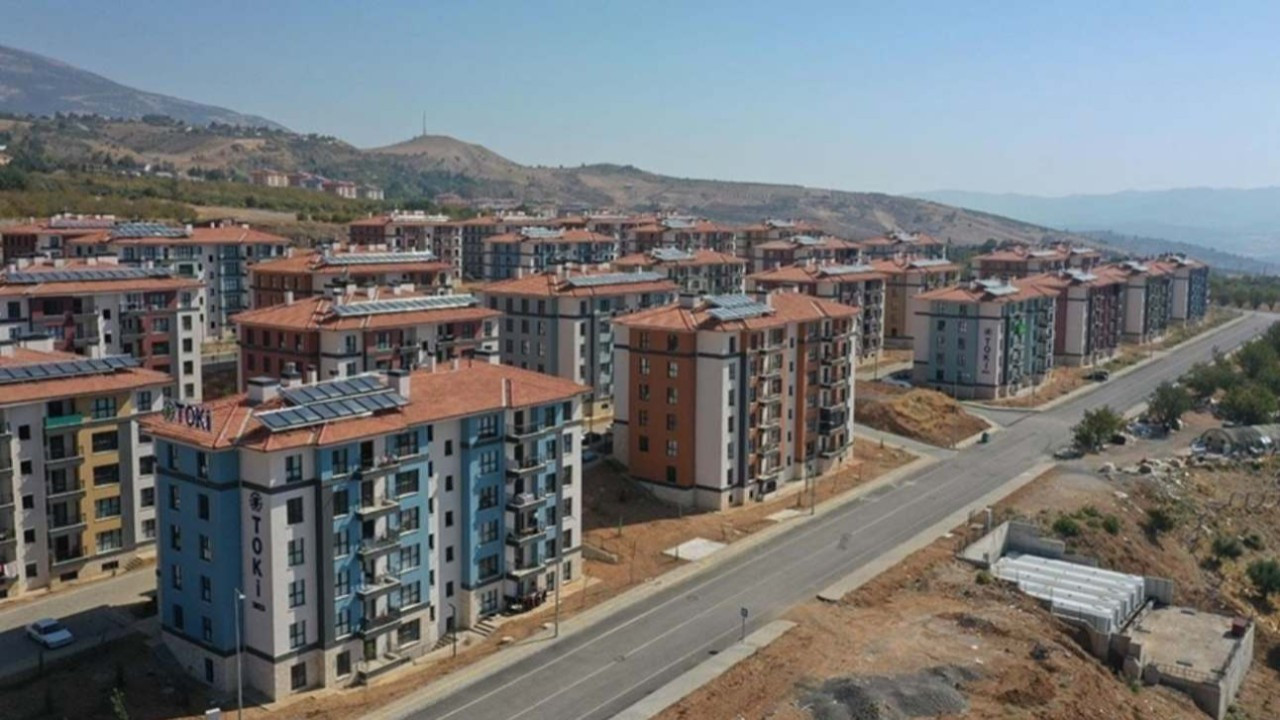 Deprem bölgesini ayağa kaldıracak Afet Yeniden İmar Fonu faaliyete geçti