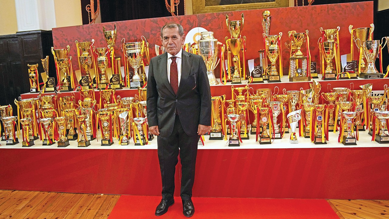 Galatasaray Başkanı Özbek: Galatasaray’ın borcu değil, yükümlülükleri var