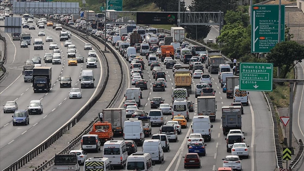 Son dakika! TÜİK duyurdu: Eylülde trafiğe en çok motosiklet eklendi | Eylül 2025 motorlu kara taşıtları istatistikleri