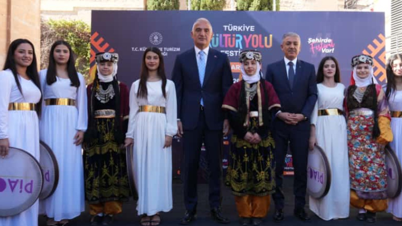 Mardin Kültür Yolu Festivali başladı, Bakan Ersoy: 370 etkinlikte Mardinli hemşehrilerimizi ağırlayacağız