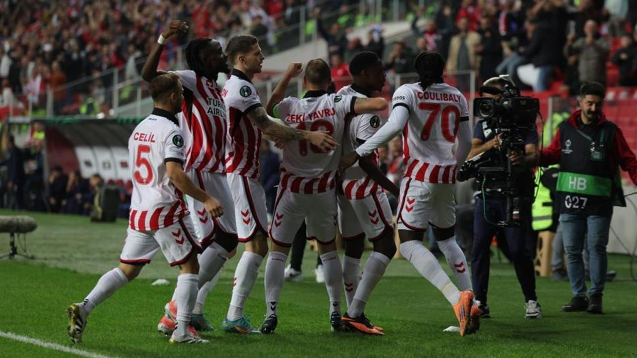 Samsunspor-Dinamo Kiev maçı kaç kaç bitti? Samsunspor maç soncu ne? Samsunspor'un gollerini kim attı? Samsunspor 'un UEFA Konferans Ligi'nde kaç puanı var?