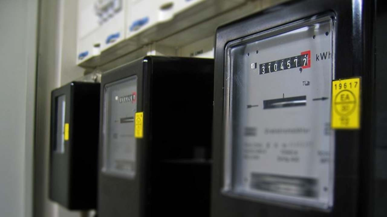 EPDK’dan elektrik yönetmeliğinde değişiklik: Yeni sayaç ve tazminat düzenlemesi