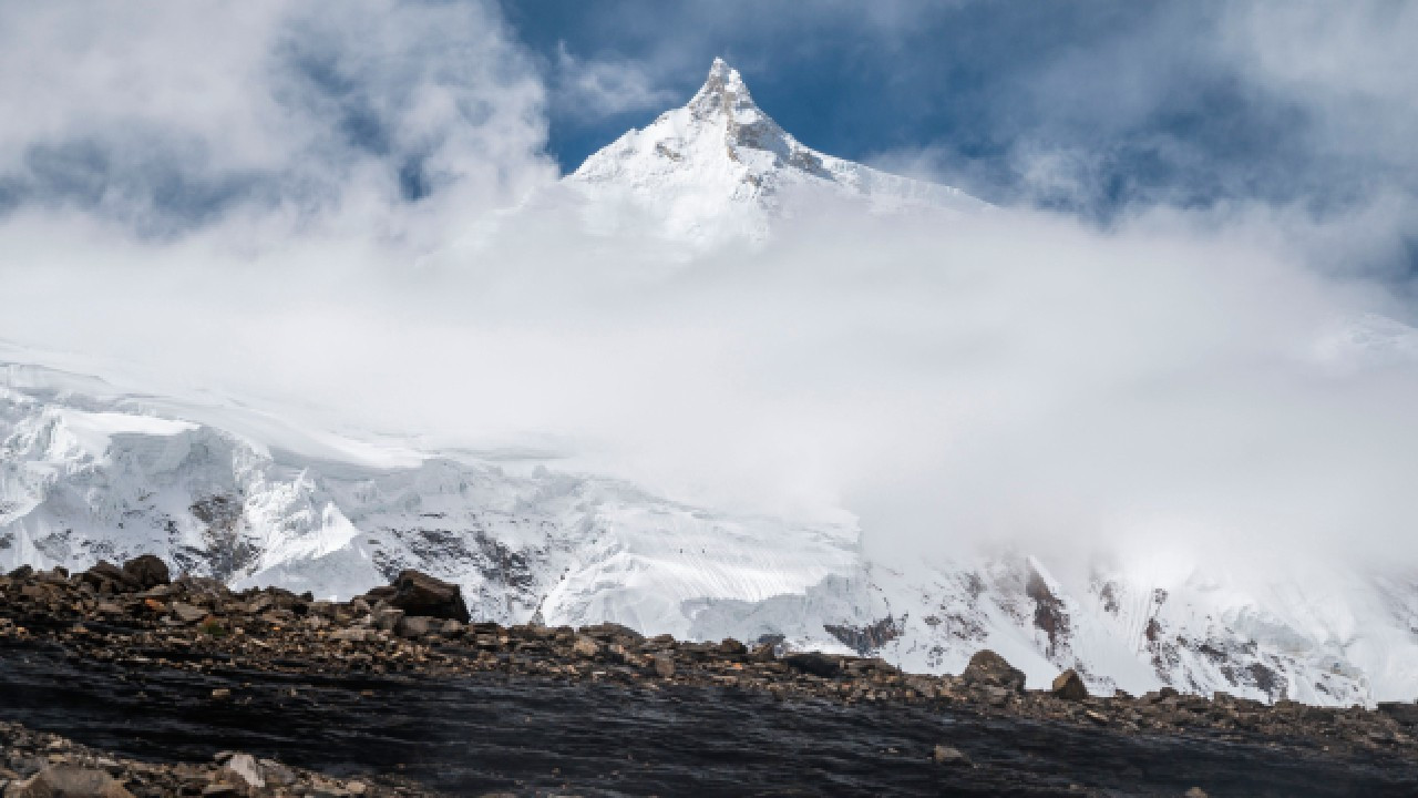 Nepal’de çığ: 7 dağcı hayatını kaybetti