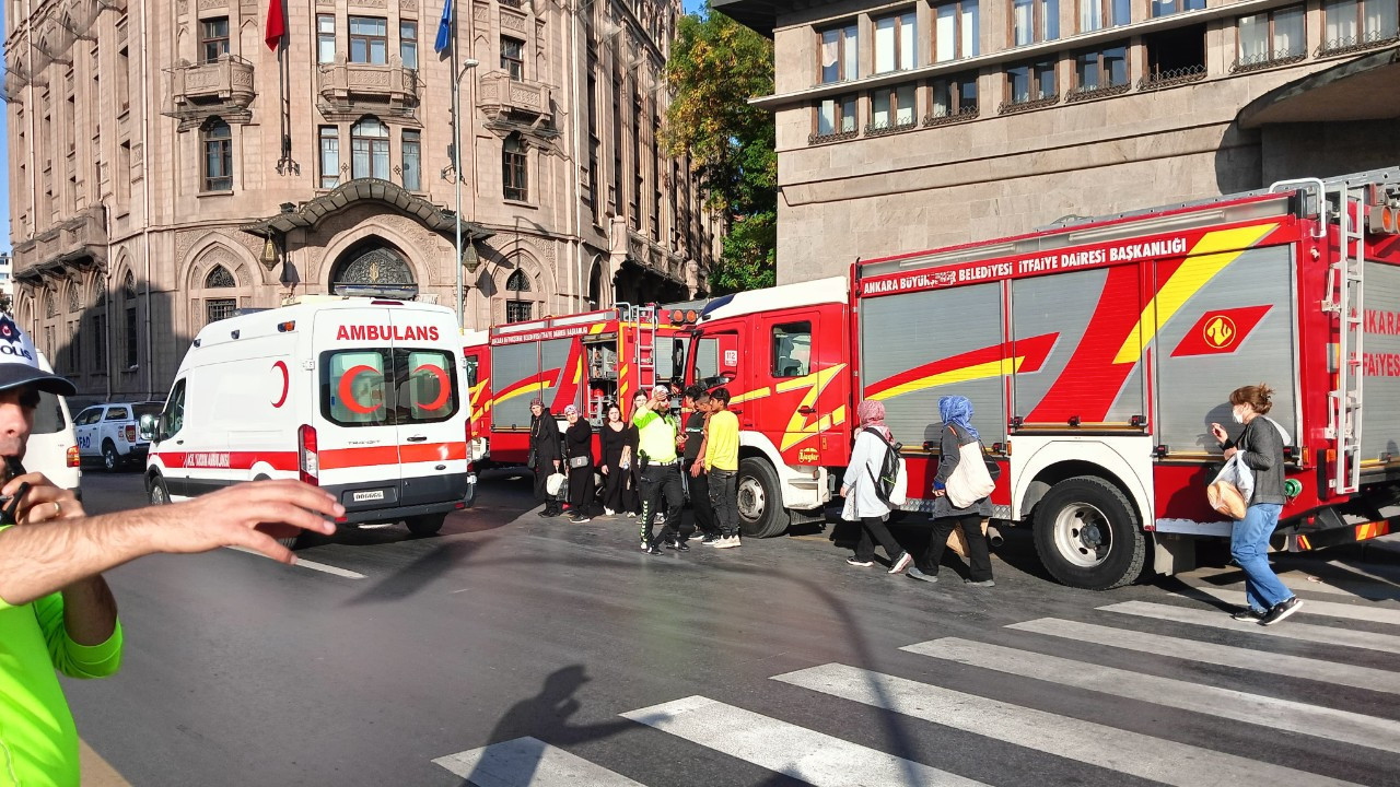 Ankara Sosyal Bilimler Üniversitesi'nde gaz alarmı!