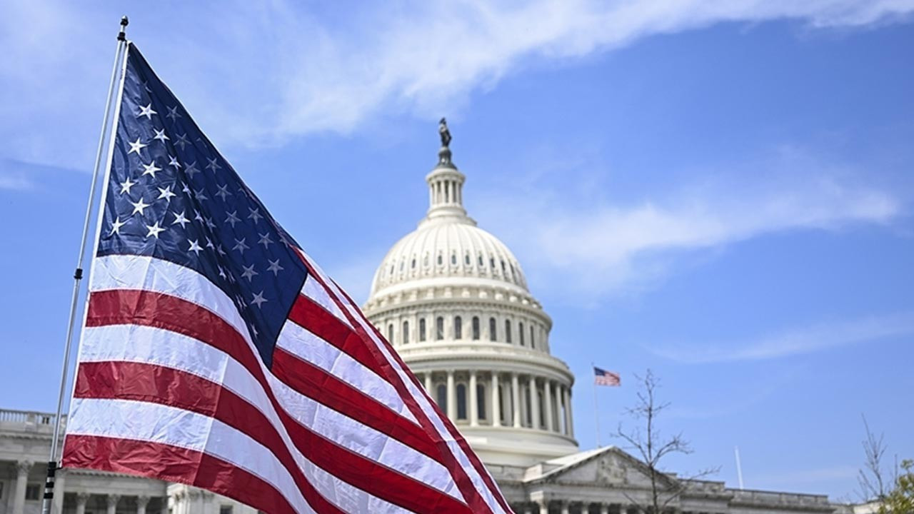 ABD'de ISM hizmet endeksi ekimde yükseldi