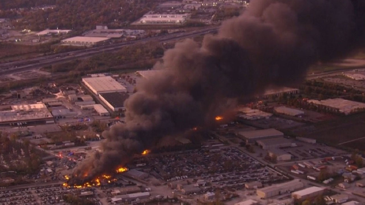 ABD'de kargo uçağı düştü: 7 ölü, 11 yaralı