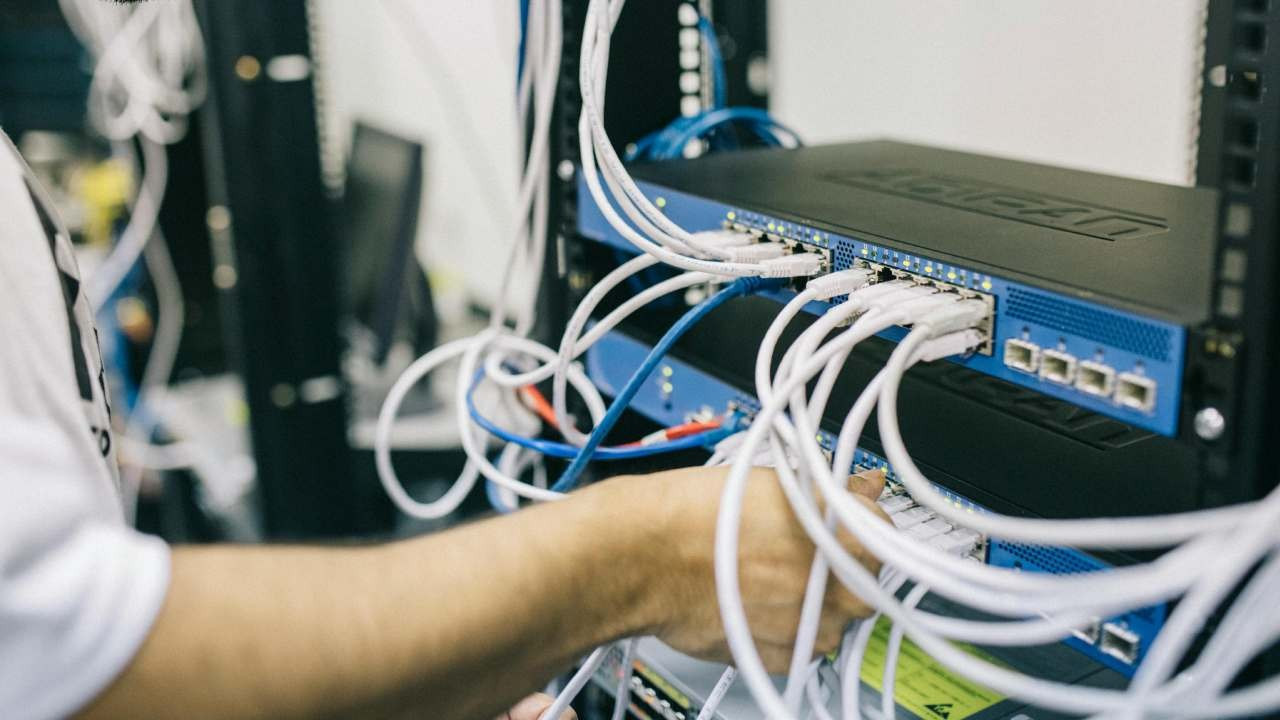 Teknoloji devi yıl sonuna kadar binlerce kişiyi işten çıkaracak