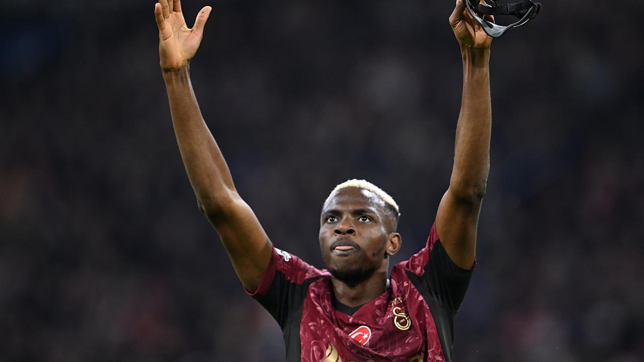 Galatasaray Ajax'ı sahaya gömdü