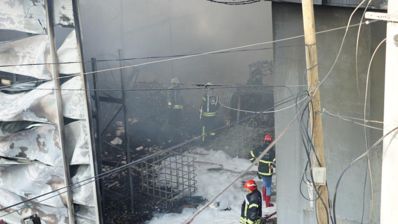 Kocaeli'deki yangın faciasında gözaltına alınan 7 şüpheli tutuklandı