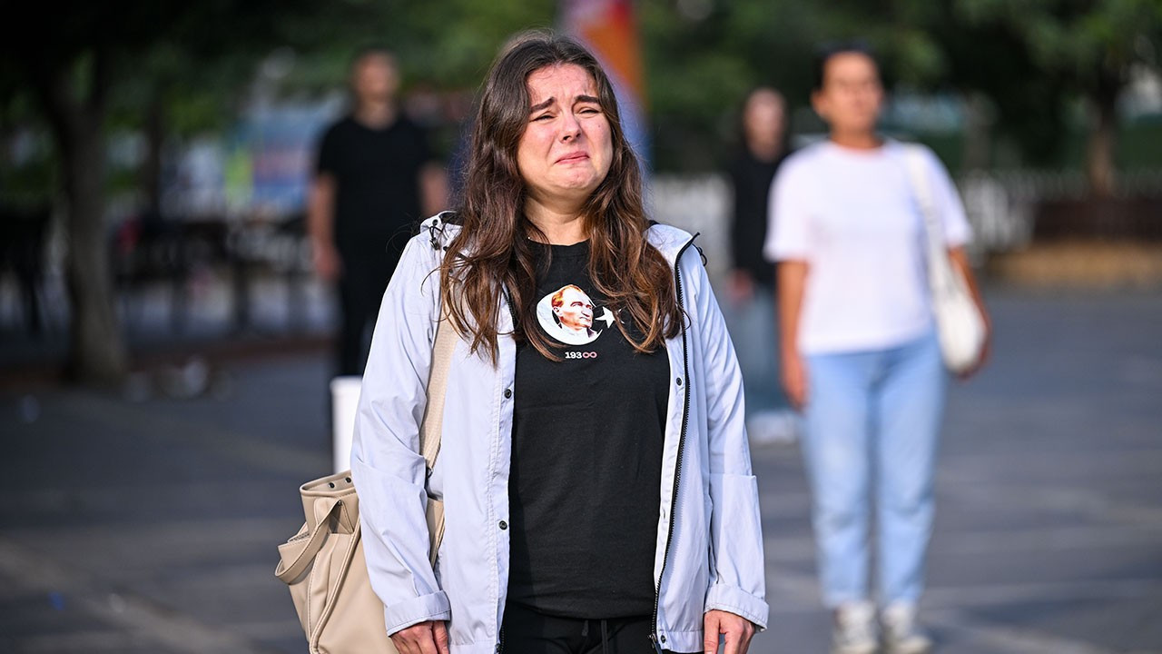 Saat 09.05’te Türkiye’de hayat durdu