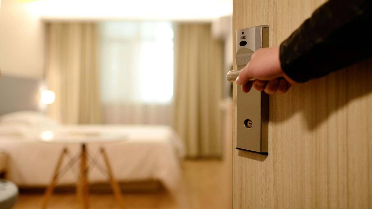 Airbnb'nin rakibiydi! Dev otel zinciri iflas etti