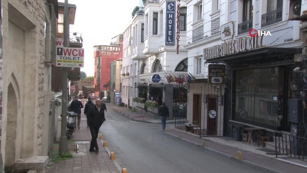 İstanbul'da gıda zehirlenmesi şüphesi: İki çocuğun ardından anne de hayatını kaybetti