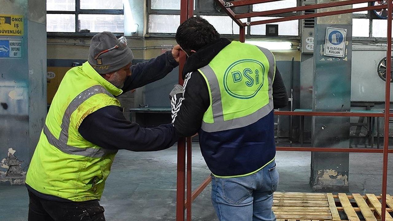 Bakan Yumaklı duyurdu: DSİ'ye 1389 personel alınacak