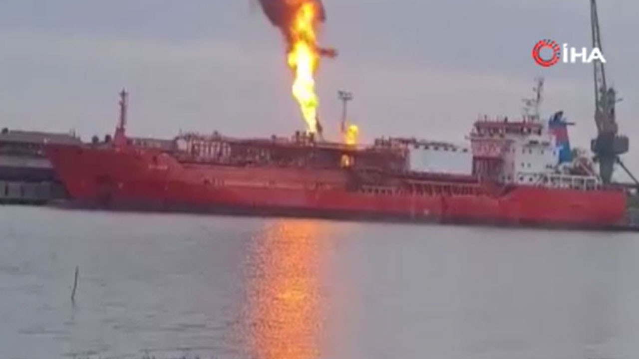 Rusya, 4 bin ton LNG taşıyan Türk gemisini vurdu