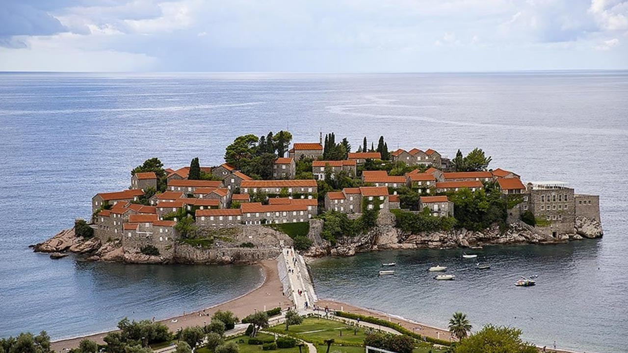 Karadağ Dışişleri Bakanı açıkladı: Vizesiz seyahat yeniden başlayacak