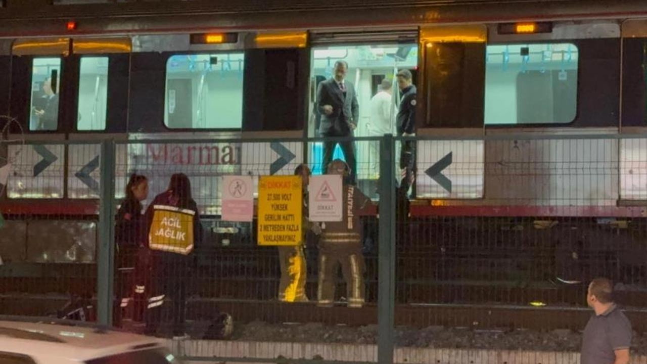 Marmaray Küçükçekmece durağında raylara atlayan şahıs hayatını kaybetti