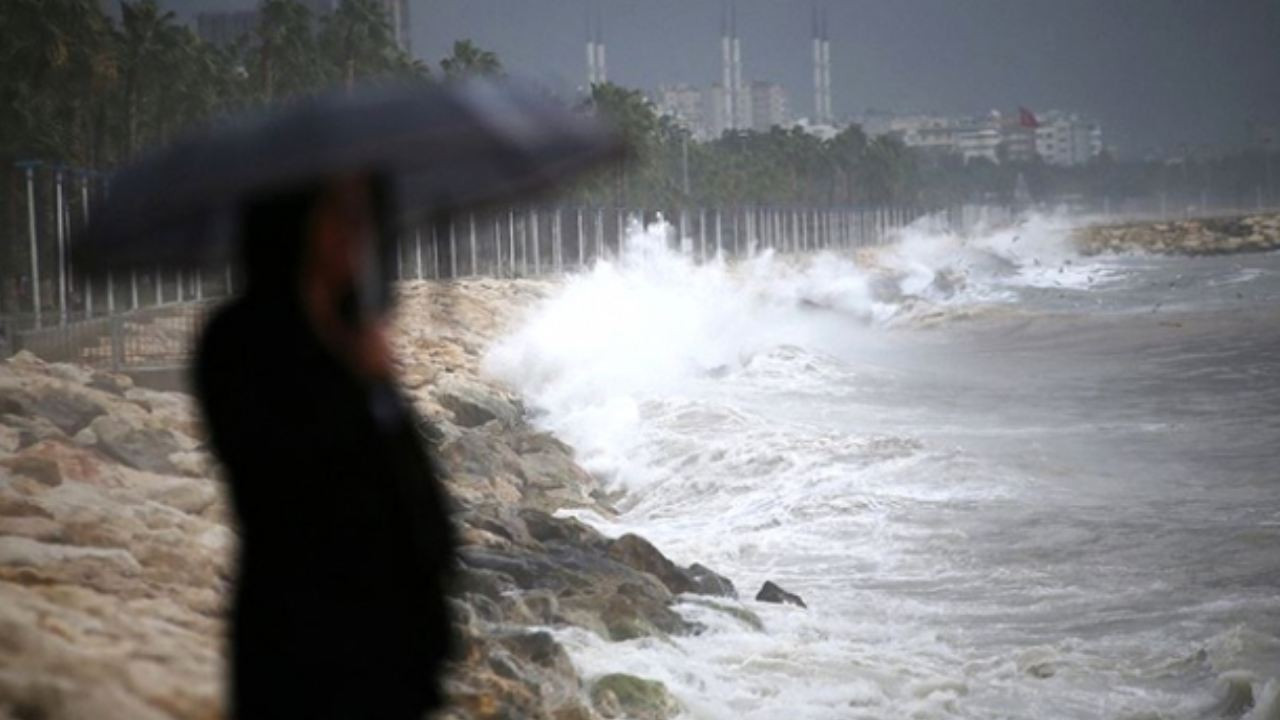 Meteoroloji'den sağanak ve kuvvetli lodos uyarısı