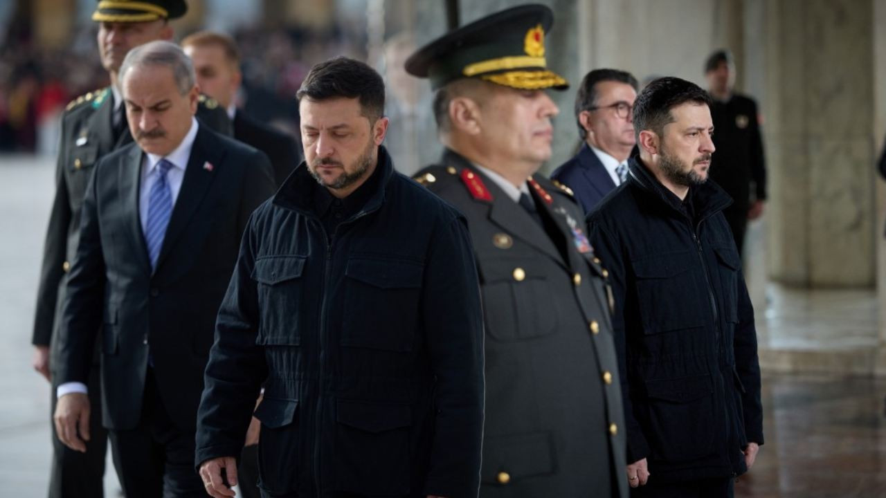 Ukrayna lideri Zelenskiy’den Anıtkabir’e anlamlı ziyaret