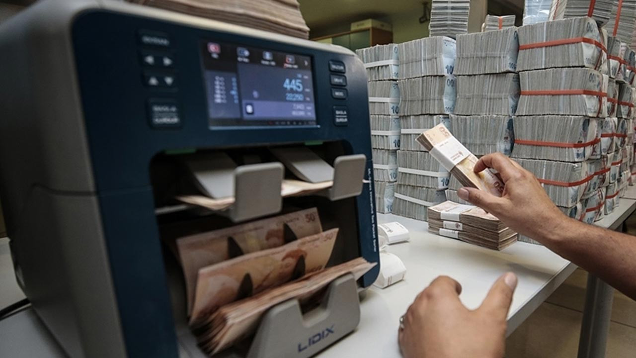 Hazine alacakları 33,8 milyar lira oldu