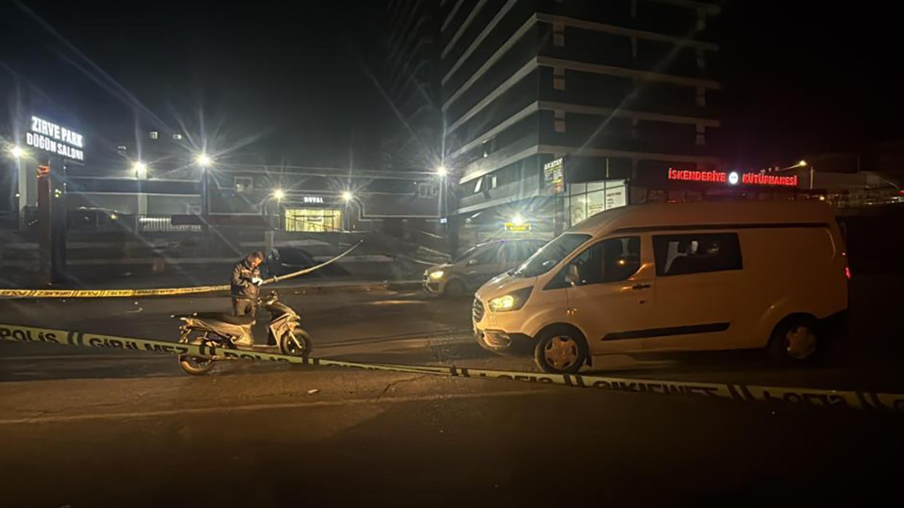 Diyarbakır'da düğün salonunda silahlı kavga: 1 ölü, 2 yaralı