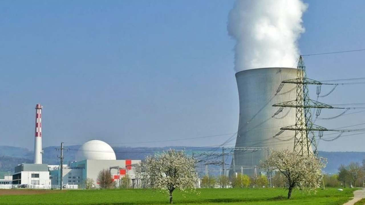 Japonya'da dev nükleer santral faaliyete geri dönüyor!