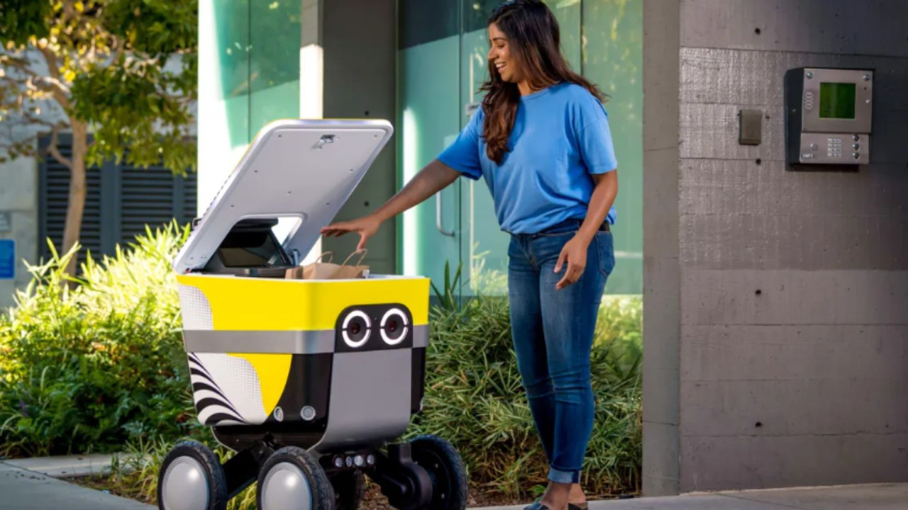 Uber Eats robotlarla teslimata geçiyor, kuryeler işsiz kalacak