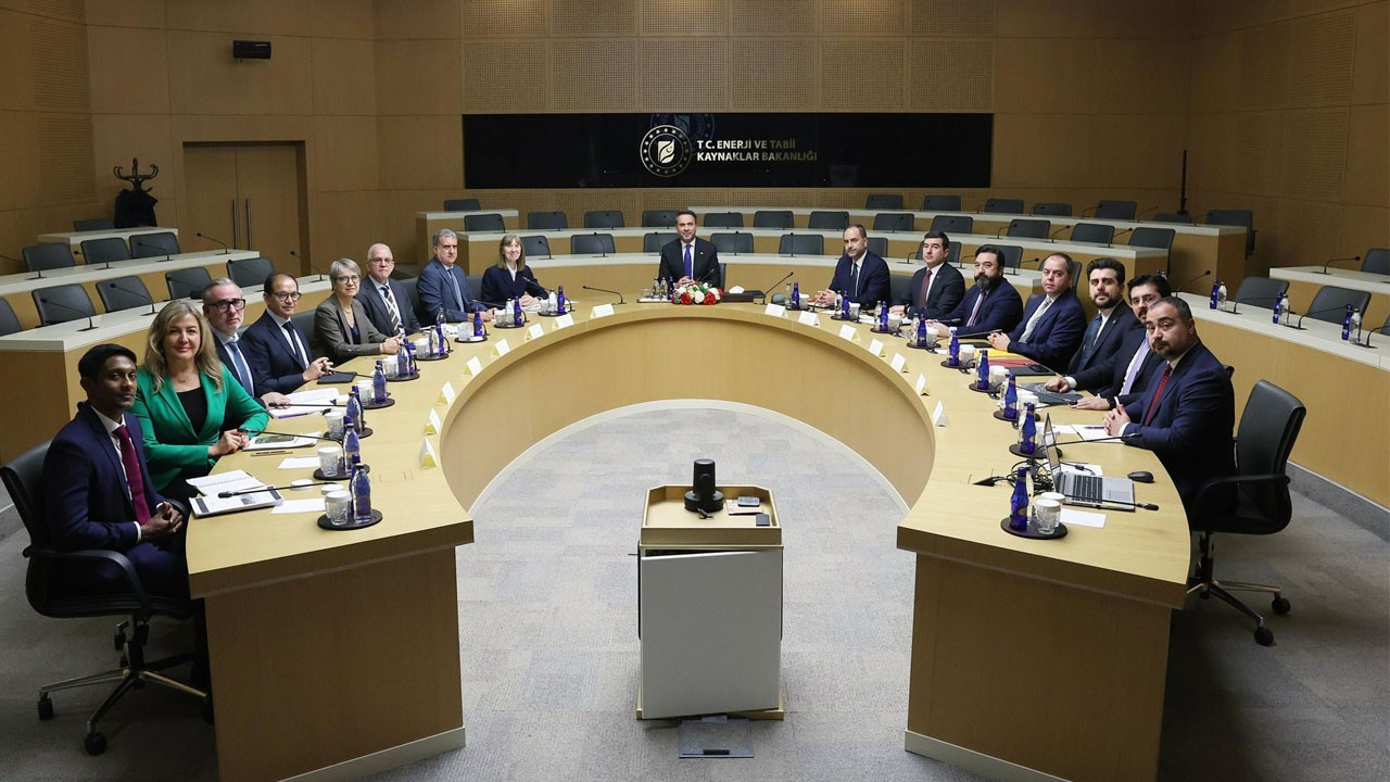 Bakan Bayraktar: Dünya Bankası ile 6 milyar dolarlık finansman için çalışmalar başlıyor