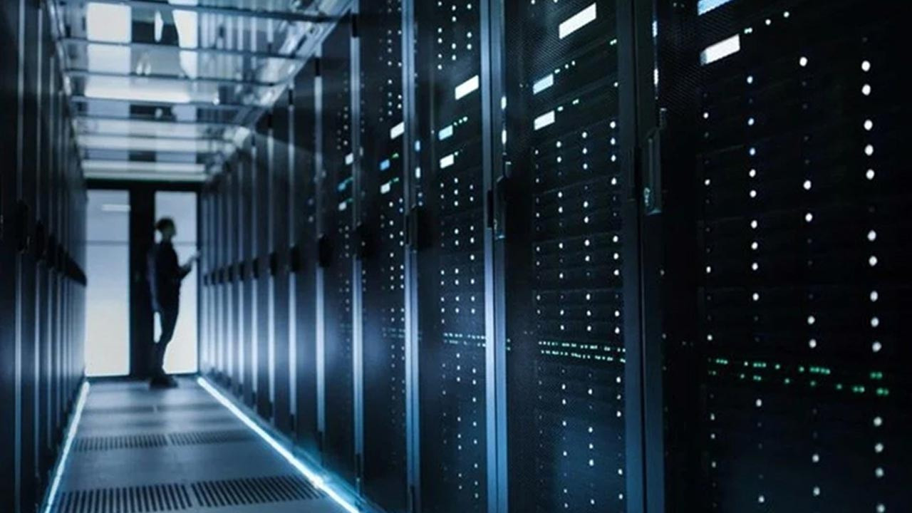 Süper bilgisayar çağı başlıyor! Amazon'dan ABD'ye dev yatırım