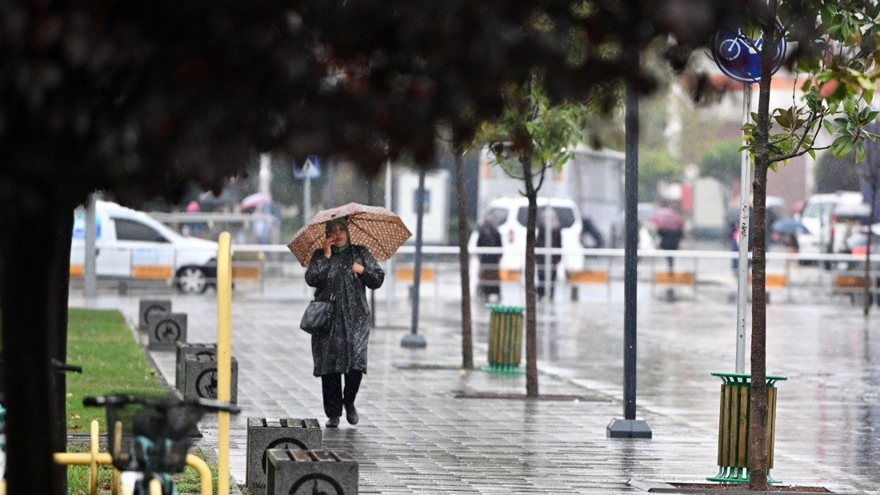 Meteoroloji uyardı! Sıcaklıklar düşecek: Yükseklerde kar bekleniyor