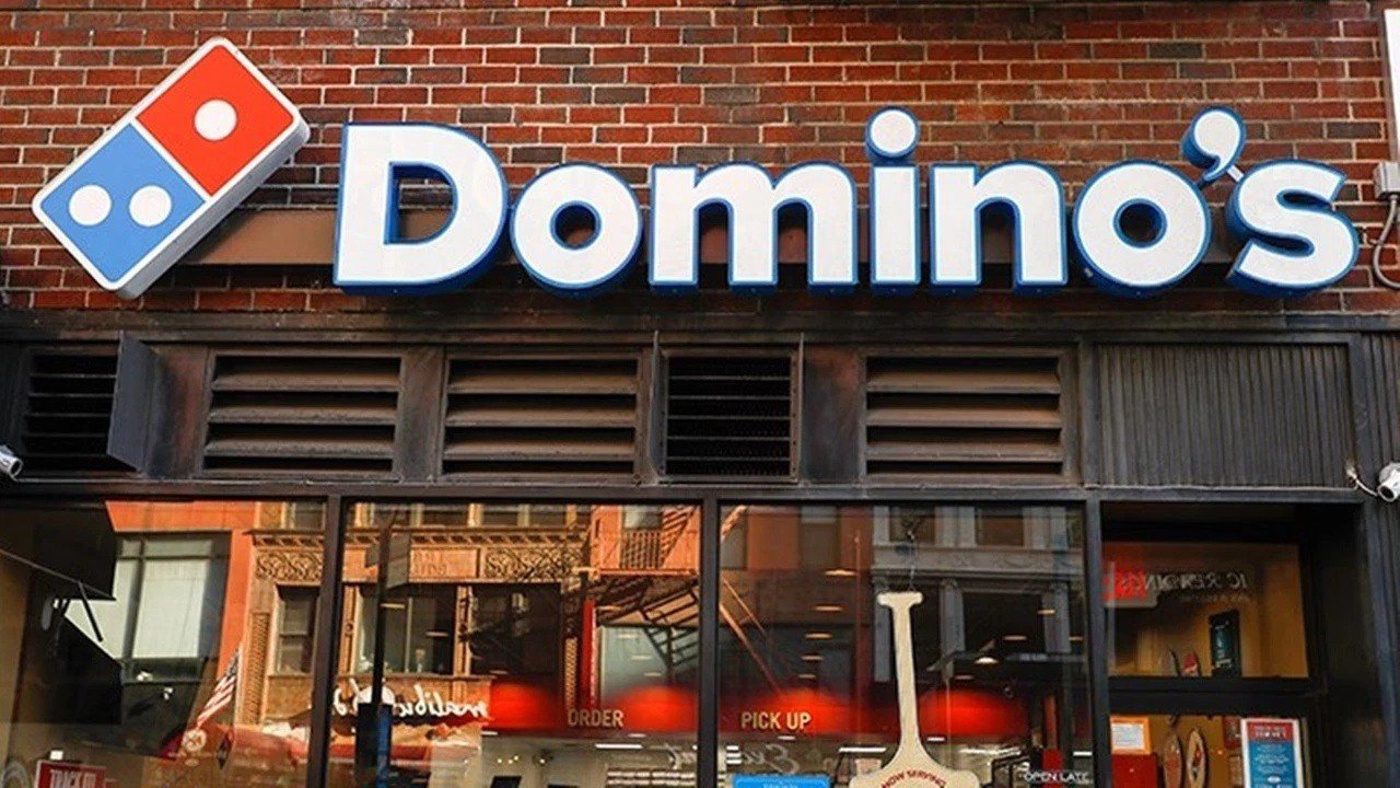 Ünlü pizzacıda CEO ayrılığı hisseleri düşürdü: Domino's yüzde 2,3 geriledi