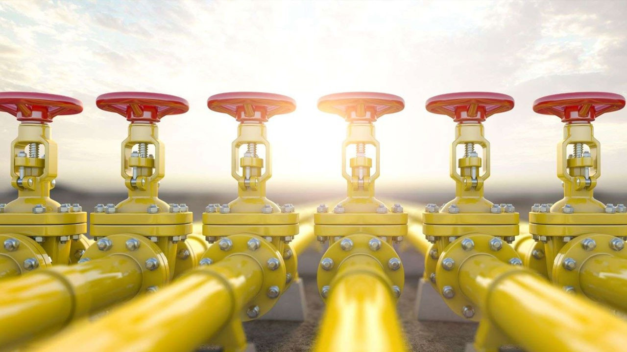 Türkiye'den geçen boru hatlarından taşınan petrol ekimde yüzde 28,86 arttı