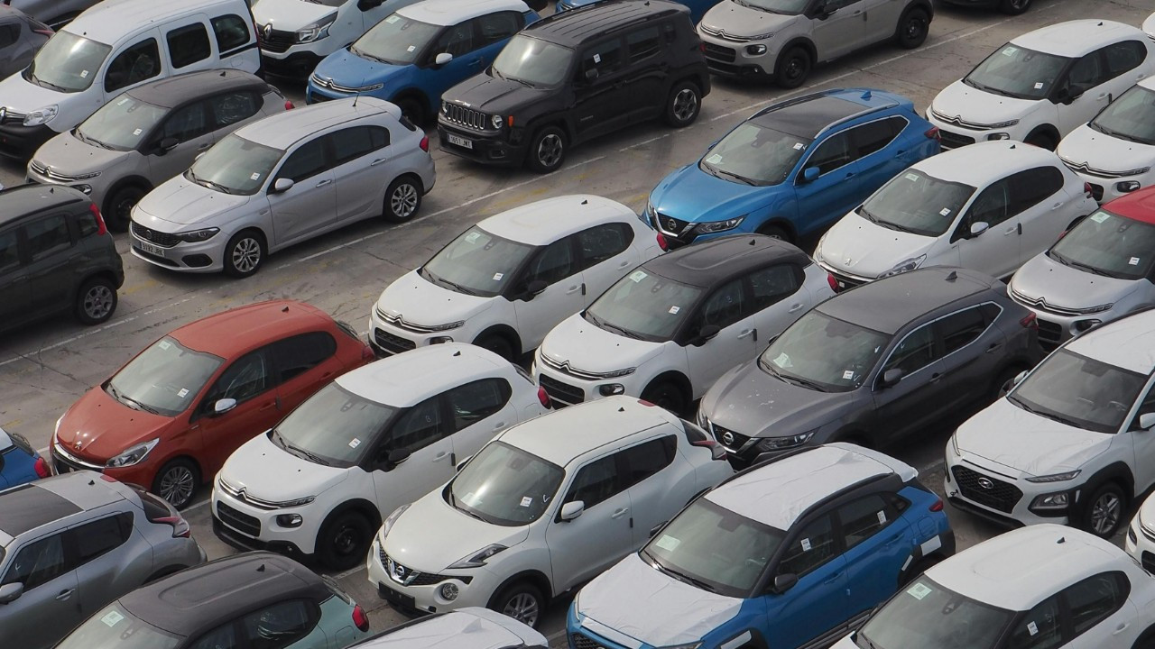 AB'de yeni otomobil satışları arttı: Elektrikli modeller yükselişte