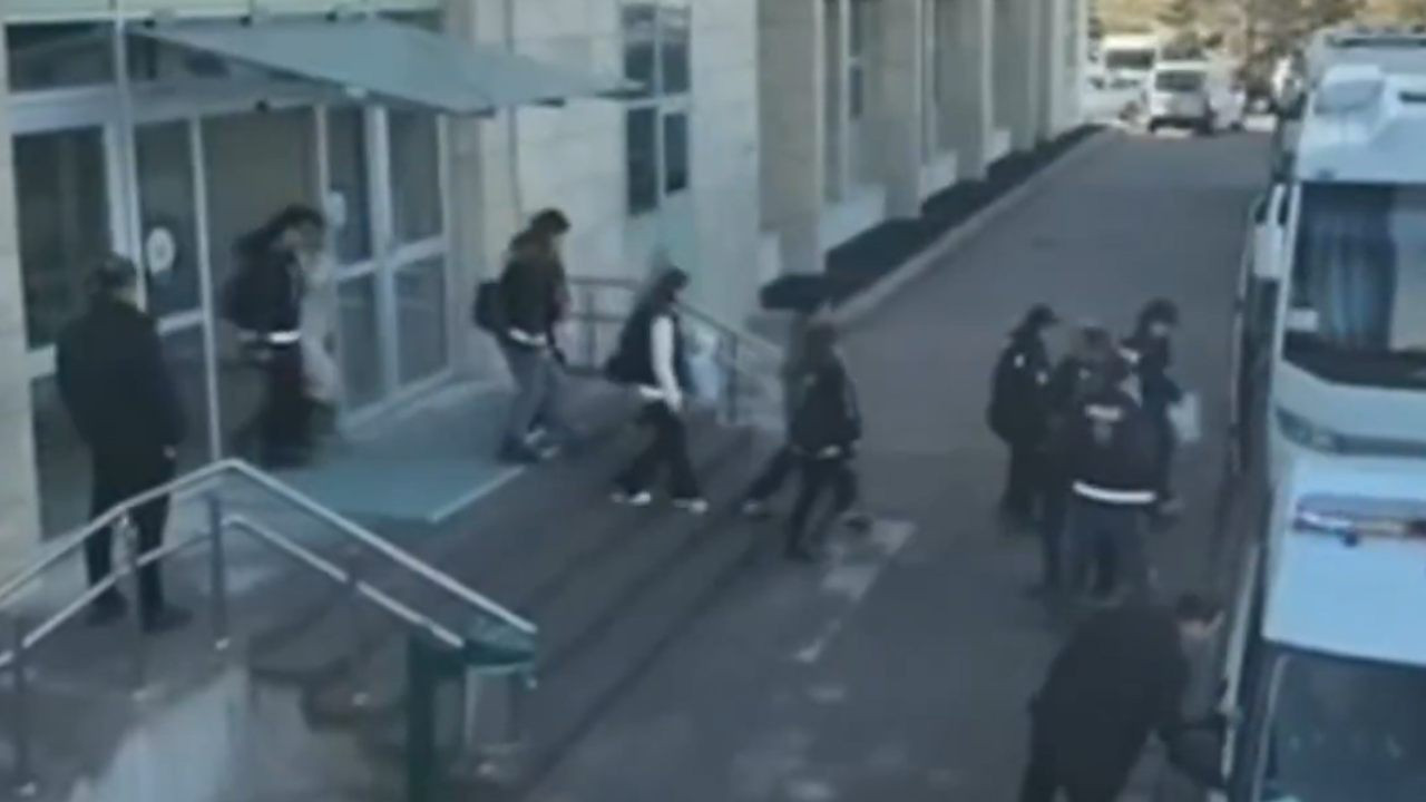 Bakan Yerlikaya duyurdu: 429 şüpheli yakalandı